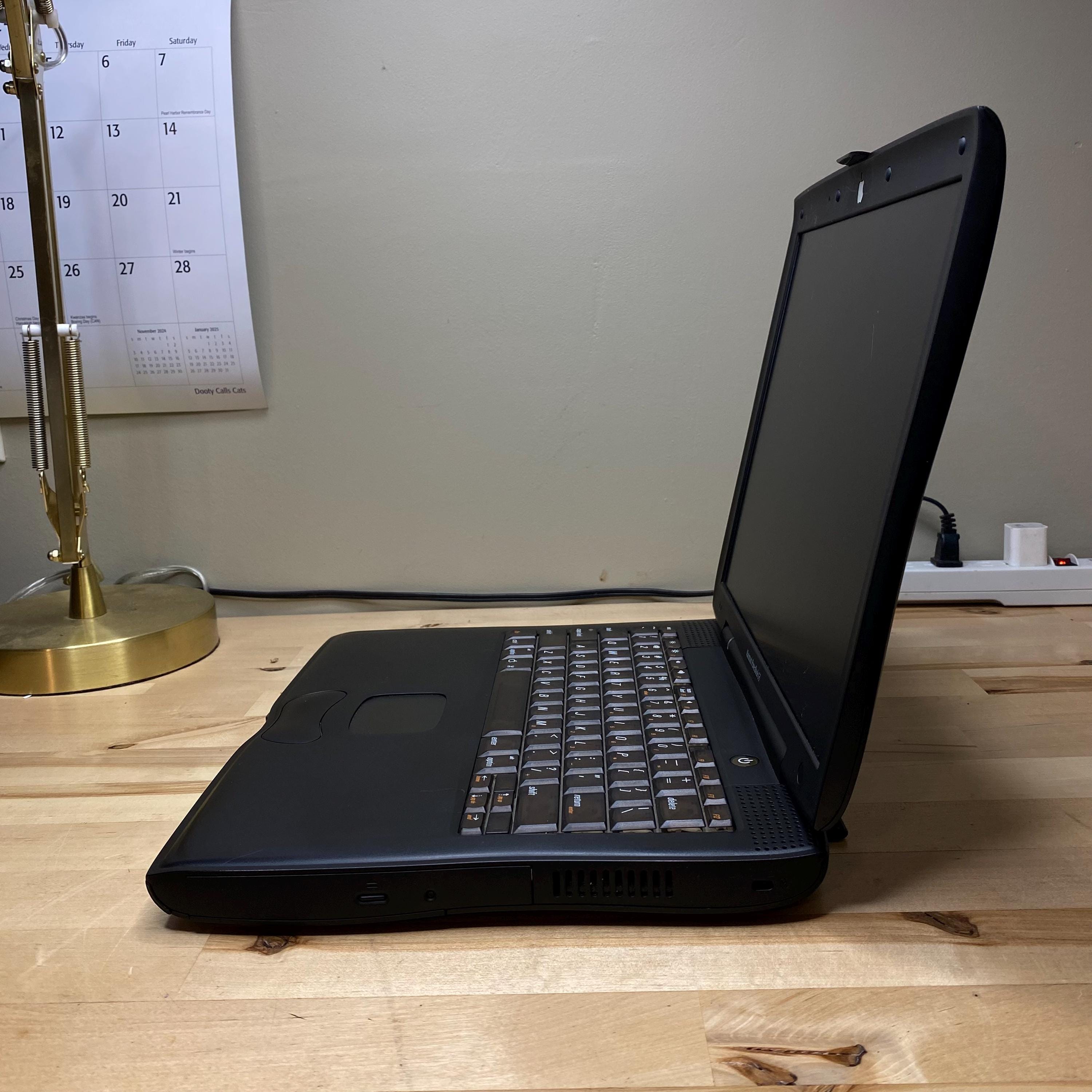 Apple Powerbook G3 Lombard - 400mhz 384MB Ram 64GB SSD | OS