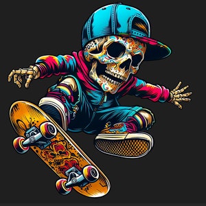 Könnte beinhalten: Ein bunter Schädel mit einer blauen Baseballkappe und einer rot-blauen Jacke fährt Skateboard. Das Skateboard ist gelb mit schwarzen Rädern und einem Schädel-Design.
