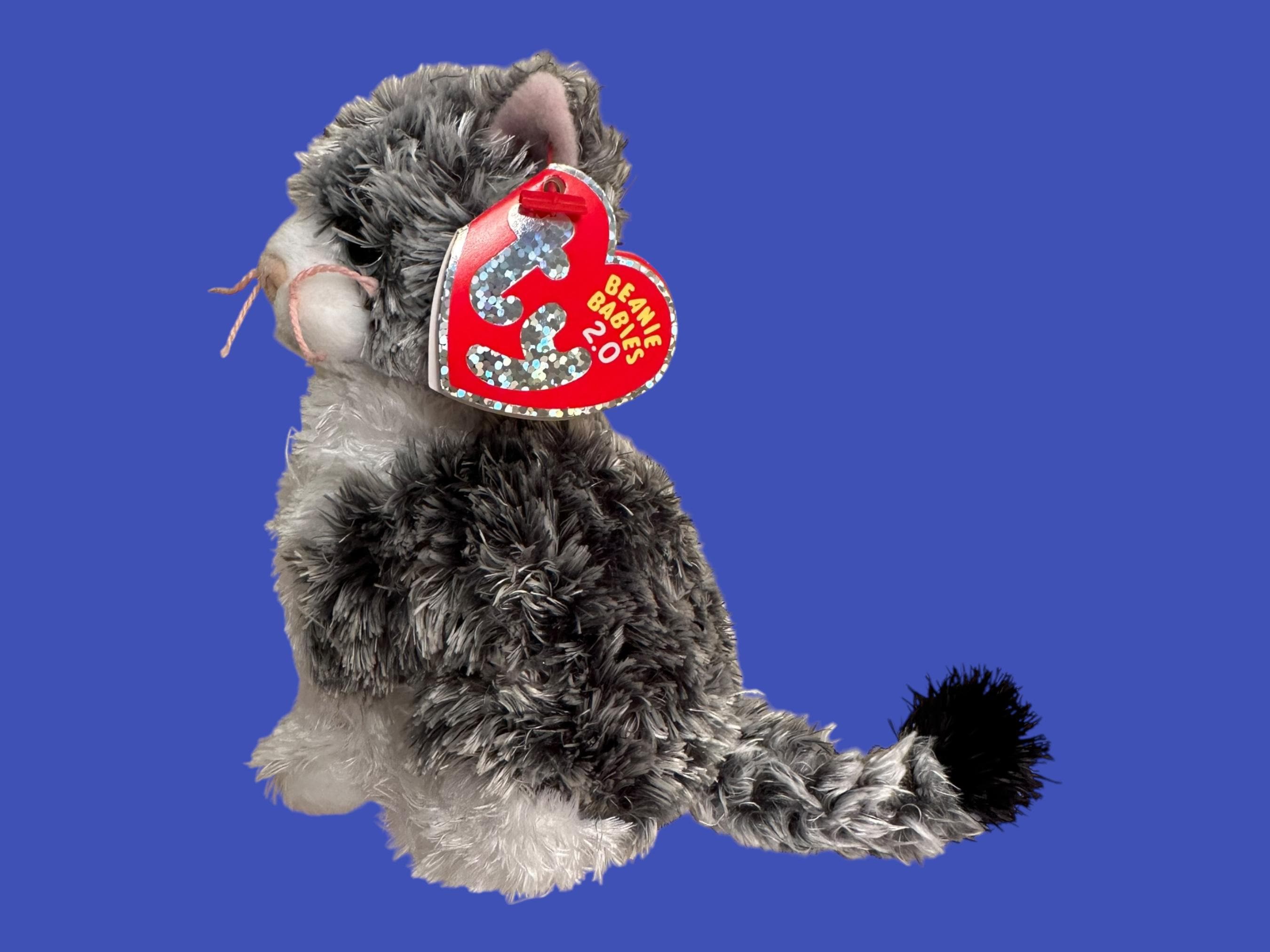 TY Beanie Babies - Cricket the Grey and White Cat (5.5''). Mint