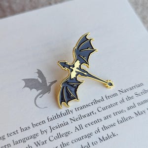 Épinglette dragon Tairn et Andarna, quatrième aile, coffret cadeau pour amoureux des livres, épingles rigolotes, épingles mignonnes au Royaume-Uni, insigne romantique