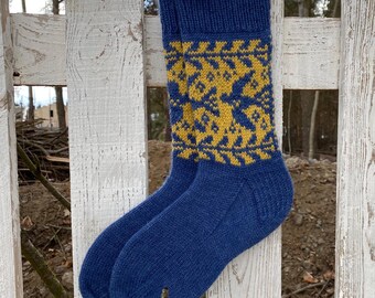 Unique Artisan Wool Socks: Keep Your Feet Warm with Charming Bird Details- Perfect Gift Idea! Warmth and Style - Cozy Items for Women