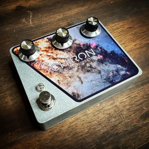 Meteoric Effects Chiron True Bypass Klon Centaur Style Overdrive Effect Pedal for Guitar and Bass