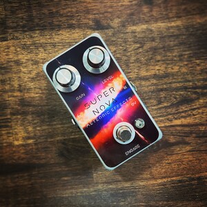 METEORIC EFFECTS Super Nova Fuzz/Distortion Pedal