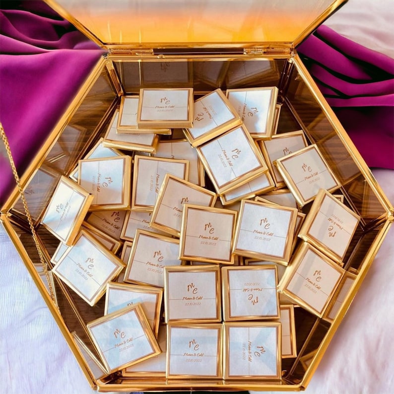 50 cadeaux en chocolat de mariage personnalisés pour invité, mini cadeaux en chocolat, chocolat au lait feuille d'or ou d'argent, décoration de table de mariage image 1