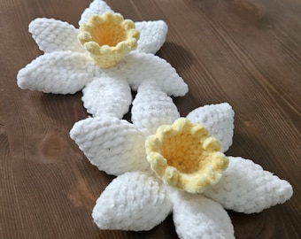 Crochet Daffodil Pattern (PDF)