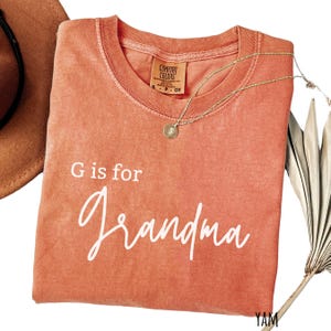 Grandma Shirt, Gift for Grandma, Mothers Day Gift, Grandmother Gift, Shirt for Grandma, New Grandma ,Gift for New Grandma, Grandmother Gift