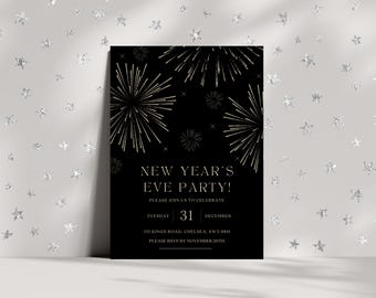 Può includere: Invito a una festa di Capodanno in nero e oro con un design di fuochi d'artificio. L'invito include la data, l'ora e il luogo della festa. Si prega di confermare la propria presenza entro il 20 novembre.