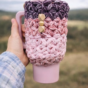 Padrão de crochê para copo Stanley - Capa para viagem/copo/aconchegante de 40 oz - Download em PDF - Jasmine Stitch