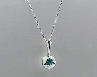 Collar con cristales de Swarovski Aurora Borealis y colgante de plata de ley