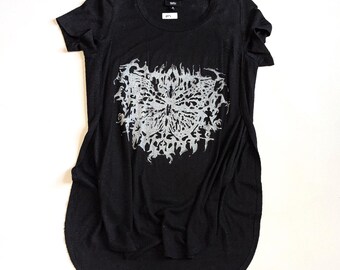 Medium top | butterfly lino print