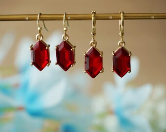 Rupie Ohrring, Zelda Ohrringe, Zelda puppe Ohrringe, rote Zircron Ohrringe, Weihnachtsgeschenk, Geschenk für sie, rote Ohrringe, Weihnachtsohrringe