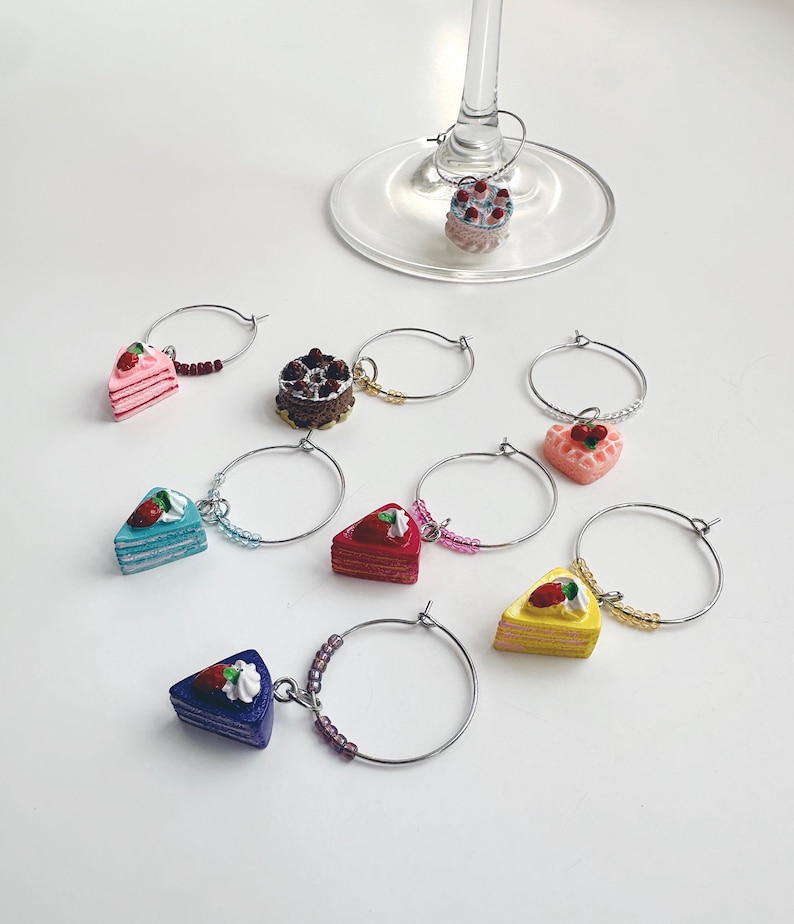 Vintage Cake Wine Glass Charms | Funny Drink Markers