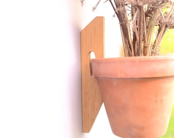 wall pot holder, planter (indoor and outdoor)