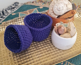 Nesting Bowls. Set of 2 small handmade crochet nesting bowls. Decor bowls.