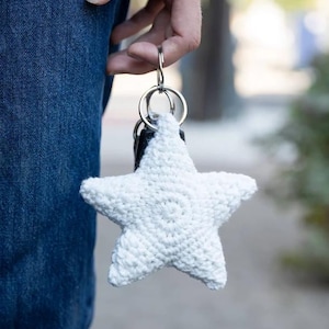 Star Keychain Crochet Pattern – Easy Amigurumi Keyring, Beginner Mini Plush PDF, Cute Star Bag Charm