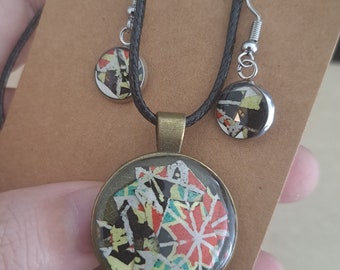 Juego de pendientes y collar con mosaico de huevo ucraniano Pysanky - Quilt Star