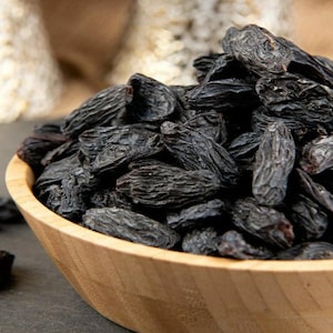 Black Raisins, Organic Seeded Dried Black Grape, Raisins,  Anatolian Region Raisins, Cluster Grapes, Organic Dried Fruits, Vegan