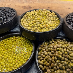 Handmade , Natural Olive , Black Olive , Fresh,Mediterranean snacks,Turkish cuisine, Olives snacks , Appetizer