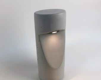 Lucii | Designer concrete path light – modern outdoor lighting in a minimalist design for gardens and driveways | weather-resistant