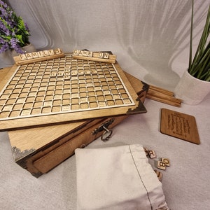 Scrabble in legno personalizzato con giradischi