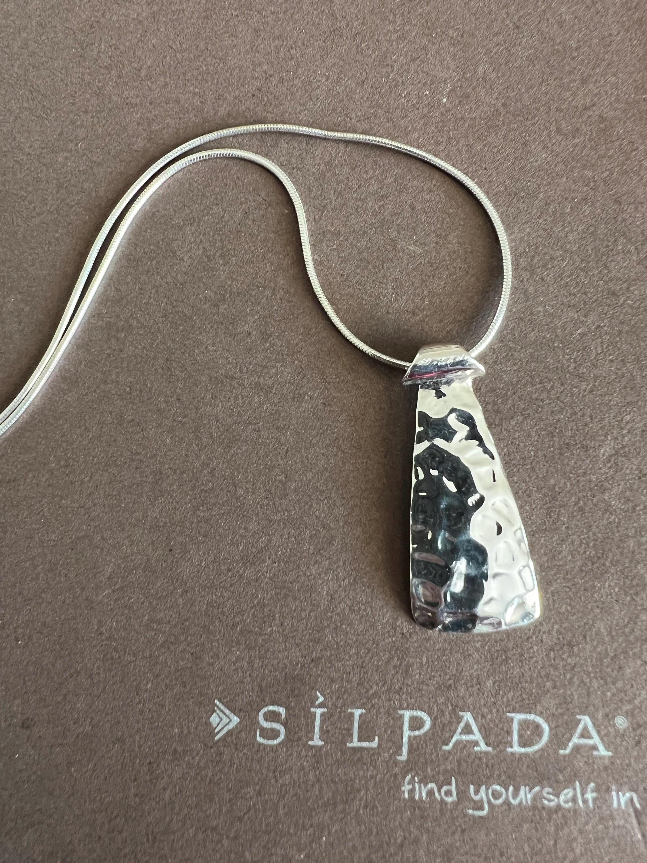 Retired Silpada hammered Sterling Silver Necklace N1592
