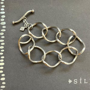 Silpada Sterling Silver Twisted Large Oval Link Toggle Clasp Bracelet B1632