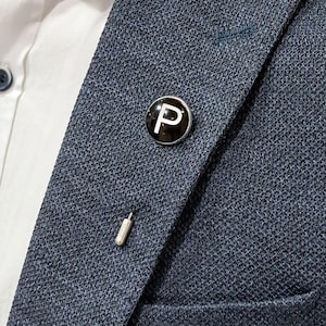 Pin de solapa personalizado, regalo personalizado, pin de cuello de chaqueta con letras, regalos para hombre, accesorio de joyería para hombre, regalo de padrino de boda,