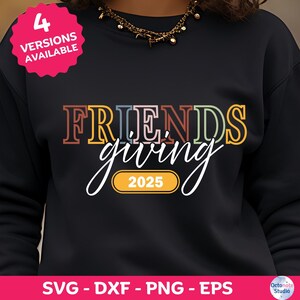 Friendsgiving 2025 SVG: Varsity Schriftdesign (Digitaler Download)
