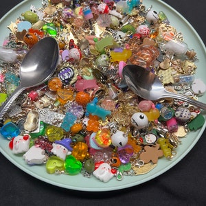 Mystery charm scoop bags