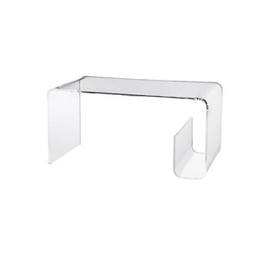 以下が含まれることがあります： ユニークな曲線デザインの透明なアクリル製コーヒーテーブル。テーブルには収納棚があります。