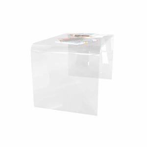 以下が含まれることがあります： 湾曲したデザインの透明なアクリル製のサイドテーブル。テーブルは空です。