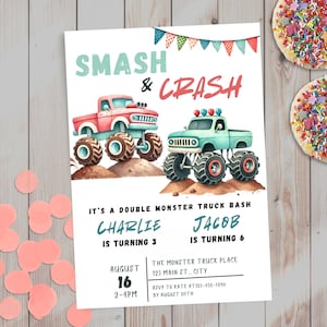 Op de afbeelding: Uitnodiging voor een verjaardagsfeest met monstertruckthema. Het ontwerp toont twee monstertrucks, een rode en een turquoise, met de woorden "SMASH & CRASH". Details: namen, datum, tijd en RSVP-informatie.