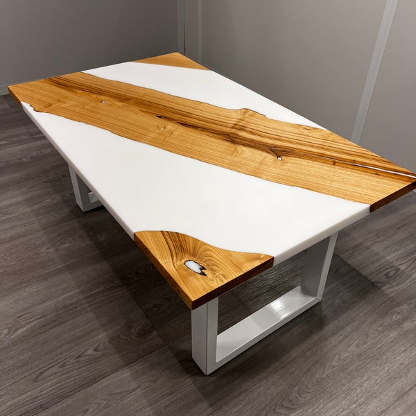 Table basse bois et résine epoxy