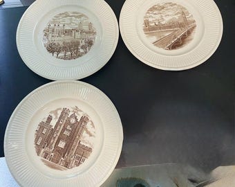 Conjunto de 3 pratos colecionáveis Wedgwood Vintage 1941, 1ª edição.