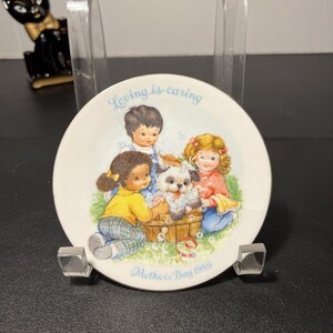 Avon Vintage 1989 Muttertag Porzellan Teller Loving Is Caring NWOB