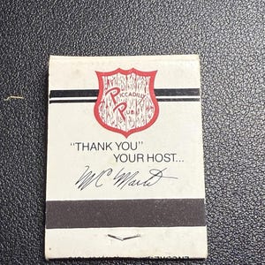 Vintage 1970s Matchbook Piccadilly Pub Restaurant Massachusetts Unused FREE SHIP