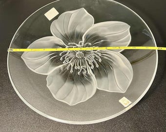 非売品deviseworks IGT cristal glass plate Sasaki Slovenia 1980s Frosted Glass Etched Dogwood Blossom Flower