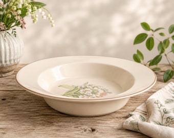 Noritake 1977 Country Diary Of An Edwardian Lady Wild Pear Rimmed Soup Bowl