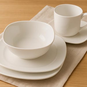 Mikasa Japan 1980s Color Classic Basic White Square Dinnerware Set dla 3 osób