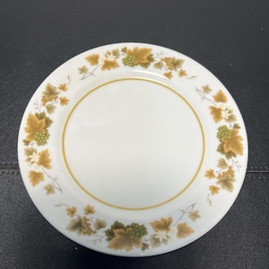 Mikasa Japan 1980s Eclipse Narumi Set Of 2 Salad Dessert Plates, 7.5”