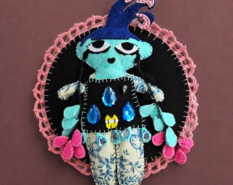 Emotionale Kunst-Puppe – Blaue Punk Textil-Skulptur