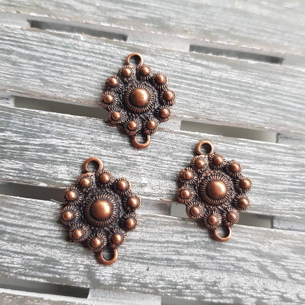 Connector x3  Moroccan flower or Celtic knot charms - 2 holes - bronze or copper tone
