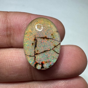 Ópalo monarca cultivado en laboratorio / Ópalo de fuego arcoíris / Cabujón suelto para joyería. Ópalo hecho a mano para la fabricación de joyas. Tamaño: 20 x 14 mm.