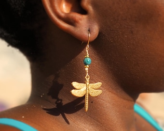 Dangle earrings dragonfly 18k gold plated with Apatite gemstone bead