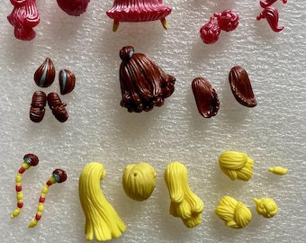 Mixed Lot of Polly Pocket "Pop 'N Style" Wigs, Hairpieces and Accessories