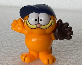 Vintage 1981 GARFIELD United Feature Syndicate Sports Baseball PVC Cat Figure