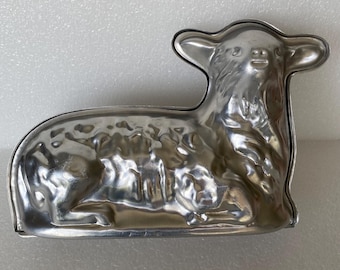 Vintage Lamb Cake Mold Aluminum Novelty 3D Bakeware 2pc Set, Easter Baking