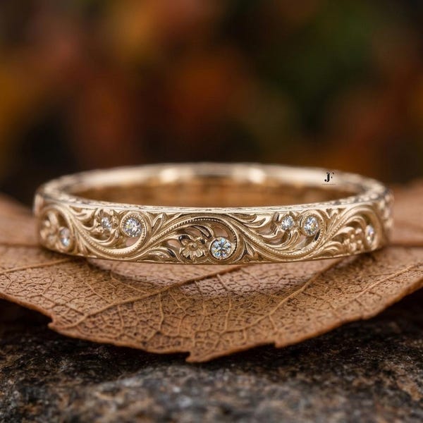 Vintage Filigree Floral Engraved 14k Gold Ring, Round Lab Grown Diamond Wedding Band, Unique Anniversary Gift for Her, Handmade Jewelry