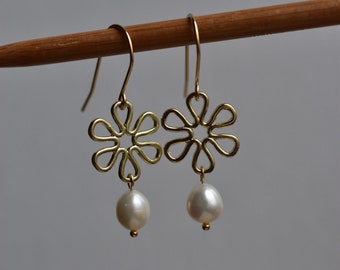 Flowers Earrings with Natural Pearls