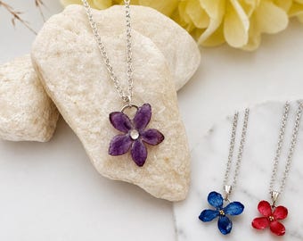 Real Lilac Flower Pendant Necklace/Purple Lilac Necklace/Dainty Necklace/Minimalist Jewelry/Minimalist Gift/Gift for Girl/Birthday Gift